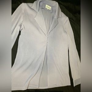 Lavender Set, too and skirt. Size medium